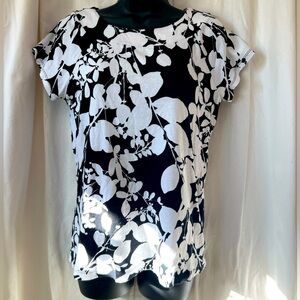 Jones New York Signature Short Sleeve Top 100% Cotton Floral Crew Neck Sz M